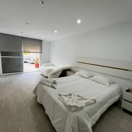 Casa de Férias Casa Moderna En Con 2 Terrazas