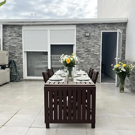 Casa Moderna En Con 2 Terrazas Casa de Férias *