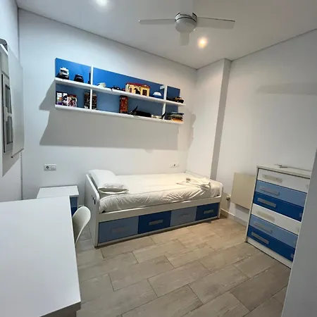 Casa de Férias Casa Moderna En Con 2 Terrazas Manises
